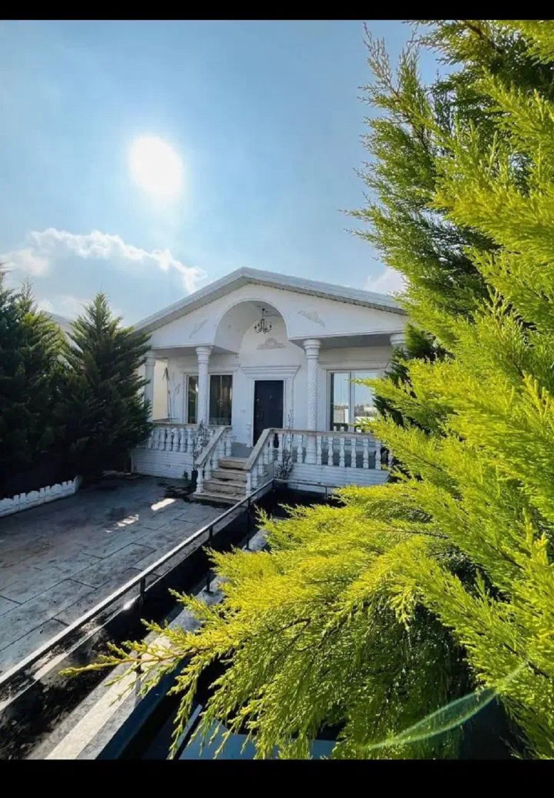 ویلا 240 متری دو خوابه در جاده آمل چمستان14349635704