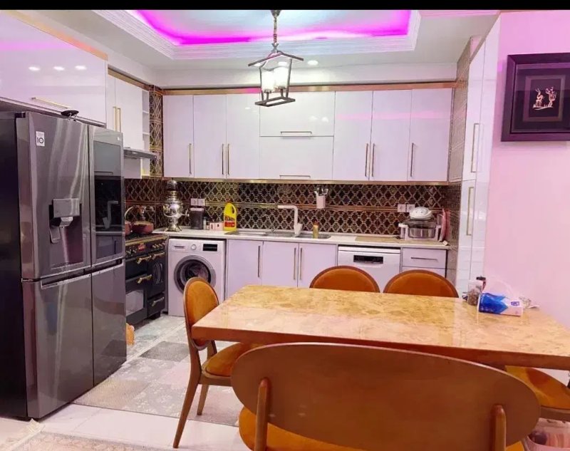 آپارتمان 112 متری دو خوابه در رادیو دریا چالوس14332435493