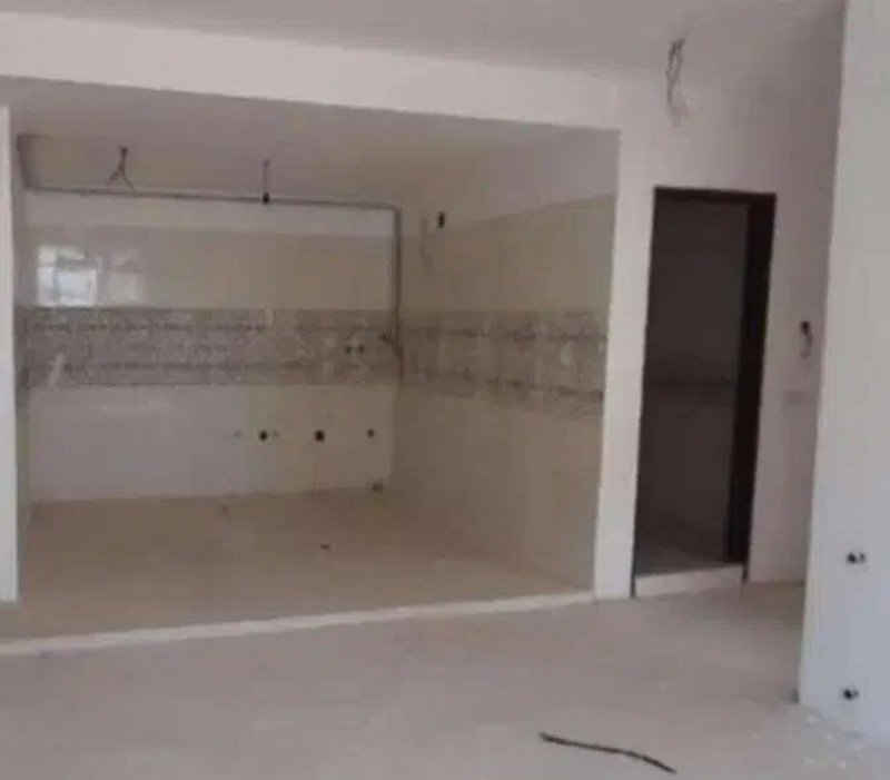 آپارتمان 83 متری دو خوابه در فاز 6 پرند14327435311