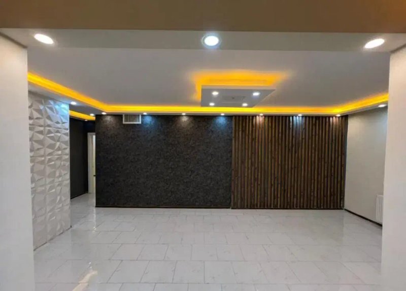 آپارتمان 79 متری دو خوابه در فاز 6 پرند14327635316