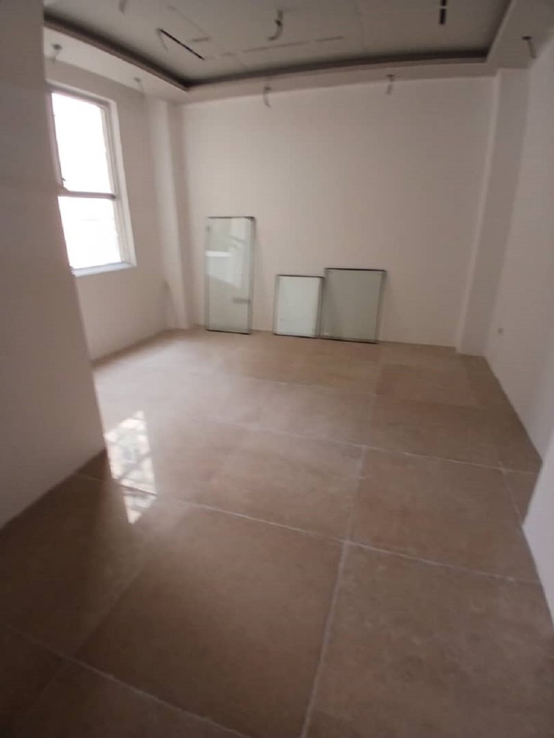 آپارتمان 149 متری سه خوابه در فردوس شرقی تهران14355135828