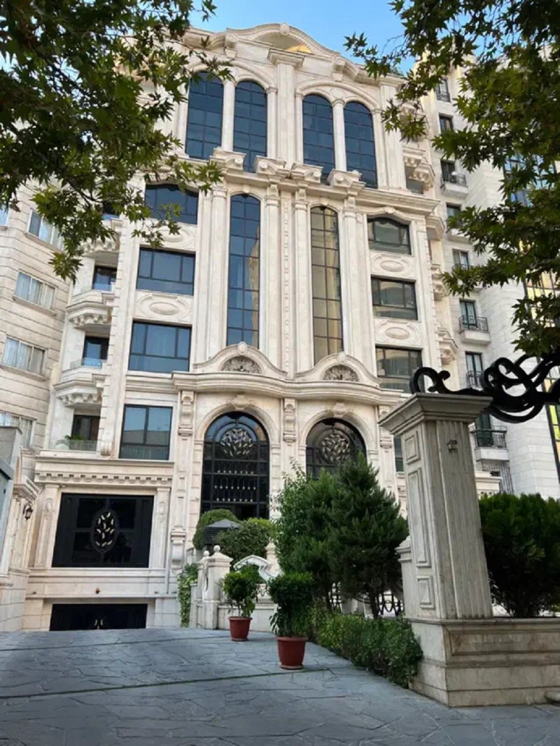 آپارتمان 182 متری سه خوابه در سعادت آباد تهران14368836116