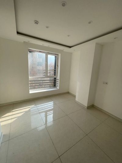 آپارتمان 120 متری دو خوابه در خیابان شهید رجایی ملایر