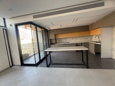 آپارتمان 95 متری دو خوابه در سعادت آباد تهران