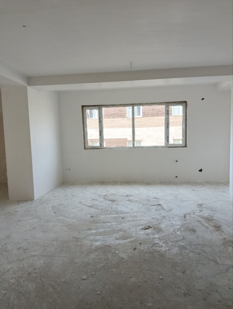 آپارتمان 120 متری دو خوابه در خیابان سعدی ملایر14351835712