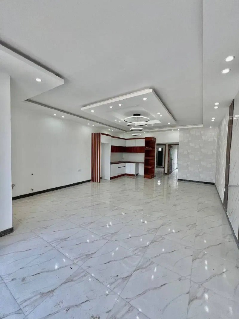 ویلا 200 متری دو خوابه در چالوس14356335891