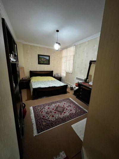 آپارتمان 143 متری سه خوابه در خیابان سعدی ملایر