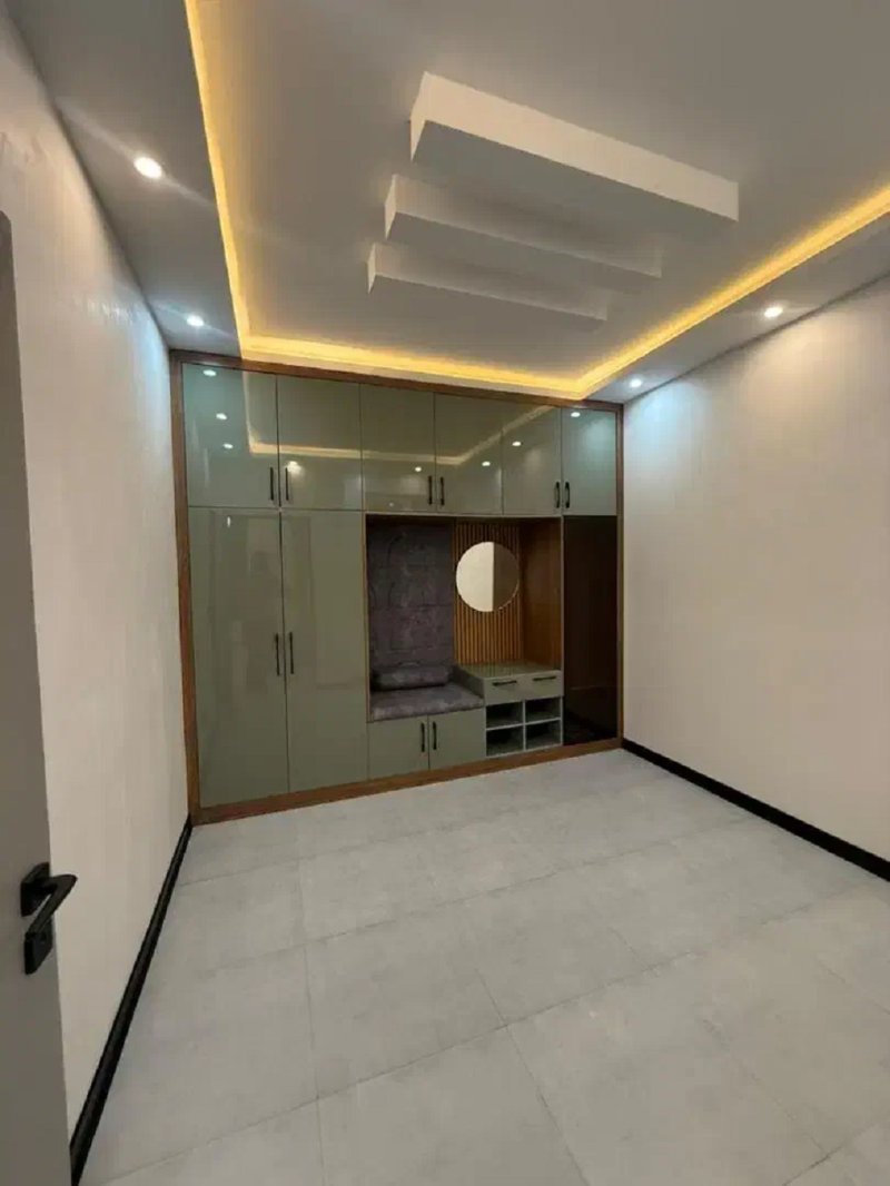 ویلا 250 متری سه خوابه در منظریه رشت14363035952