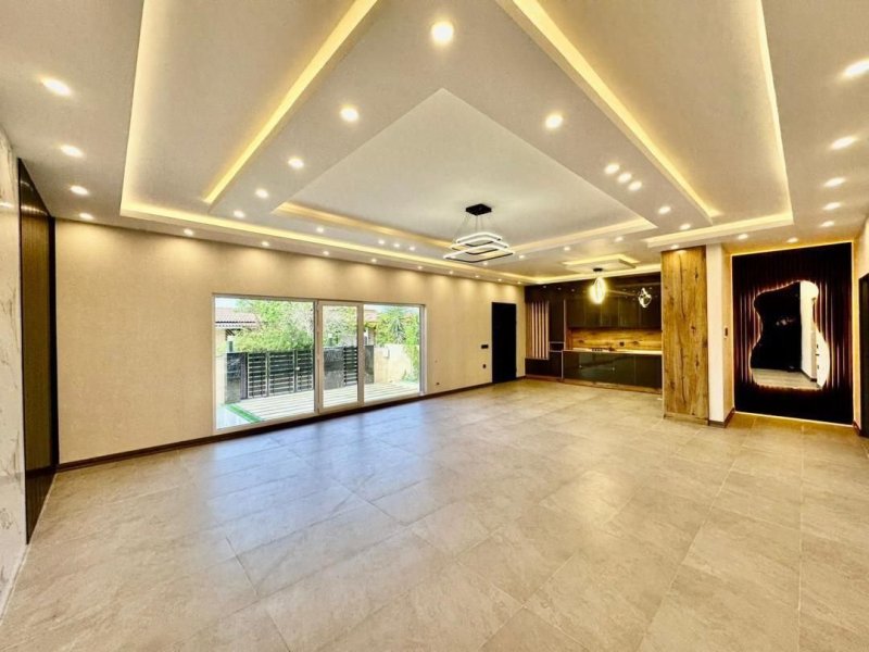 ویلا 250 متری سه خوابه در چمستان14366636064