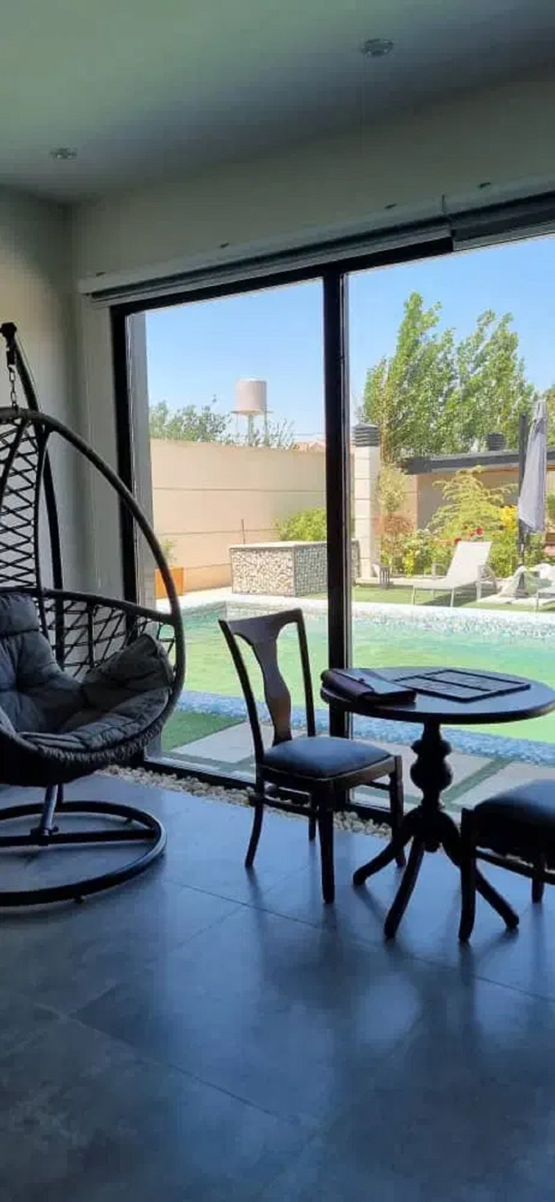 ویلا 1000 متری سه خوابه در شهرک زعفرانیه کرج14353335761