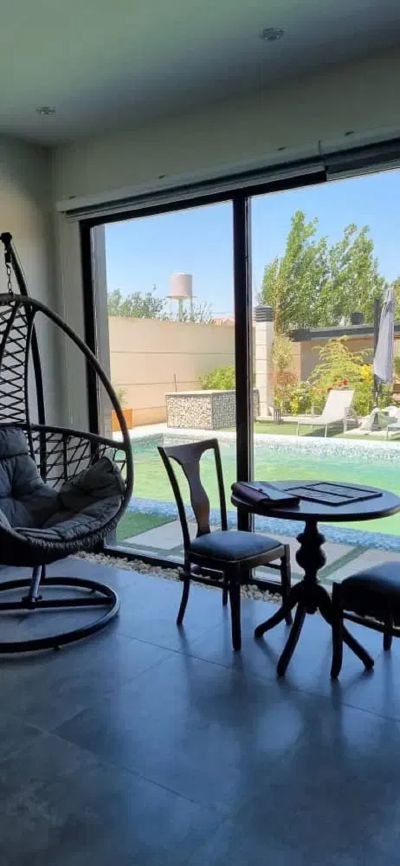 ویلا 1000 متری سه خوابه در شهرک زعفرانیه کرج