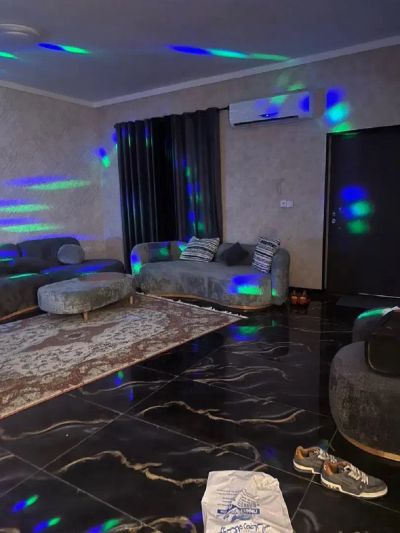 ویلا 1000 متری یک خوابه در شهرک زعفرانیه کرج