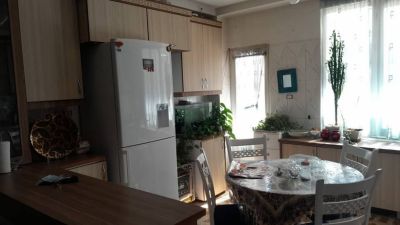 آپارتمان 78 متری دو خوابه در بلوار قائم مقام ملایر