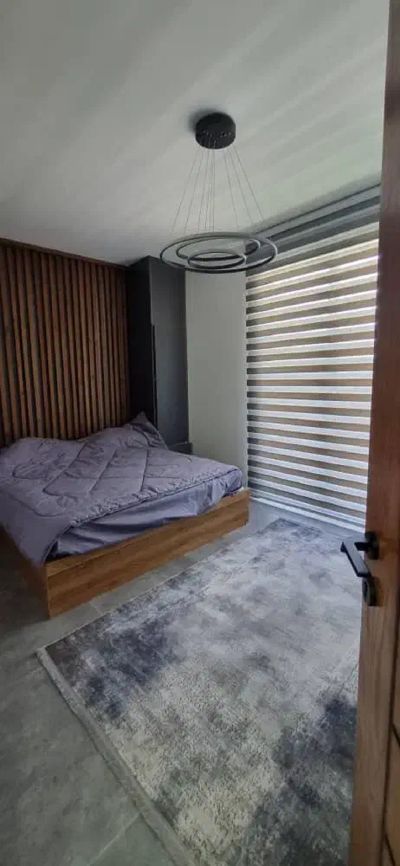 ویلا 1000 متری سه خوابه در شهرک زعفرانیه کرج