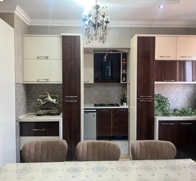 آپارتمان 165 متری سه خوابه در قائمشهر قائم شهر14354435800