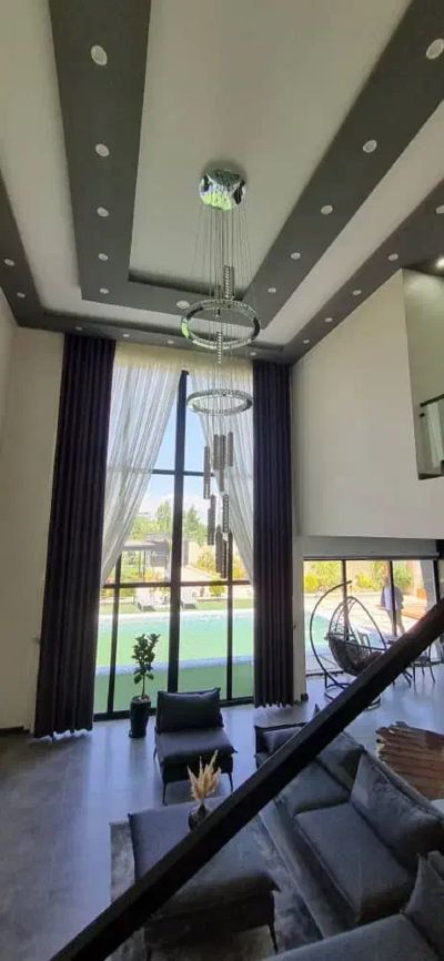 ویلا 1000 متری سه خوابه در شهرک زعفرانیه کرج