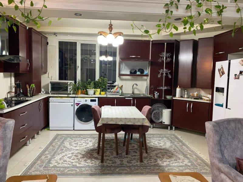 آپارتمان 105 متری دو خوابه در باغ بنفشه ملایر14352035723