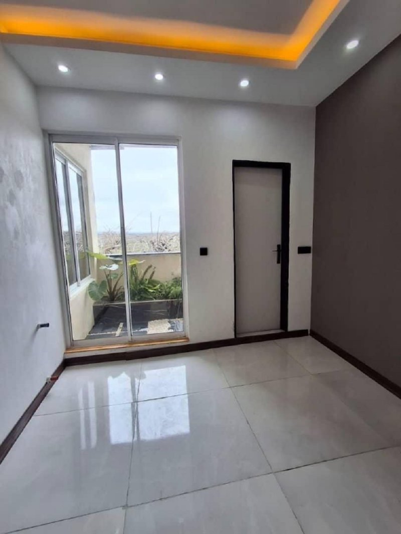 ویلا 180 متری دو خوابه در ولیسده آمل14355735869