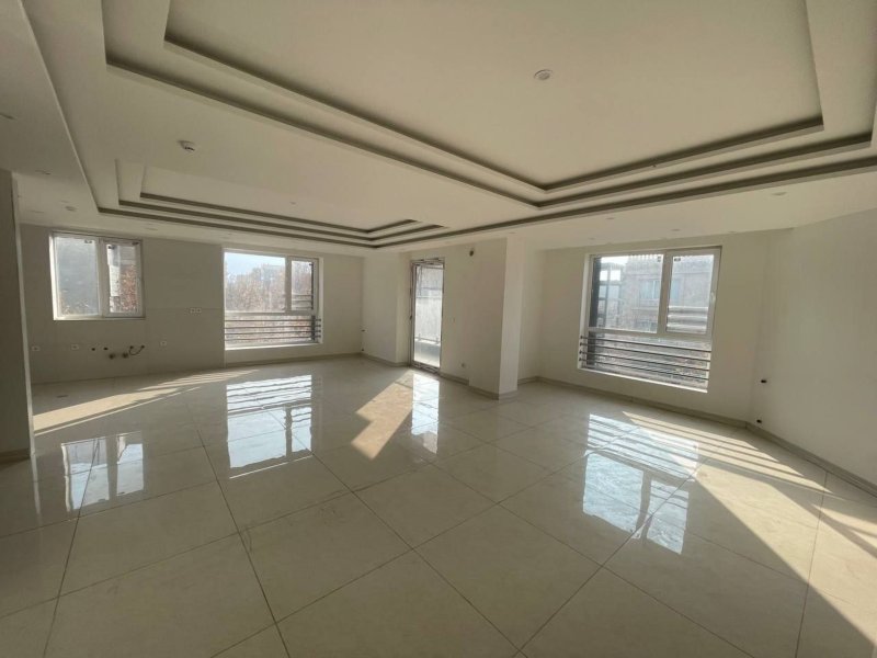 آپارتمان 120 متری دو خوابه در خیابان شهید رجایی ملایر14352335735