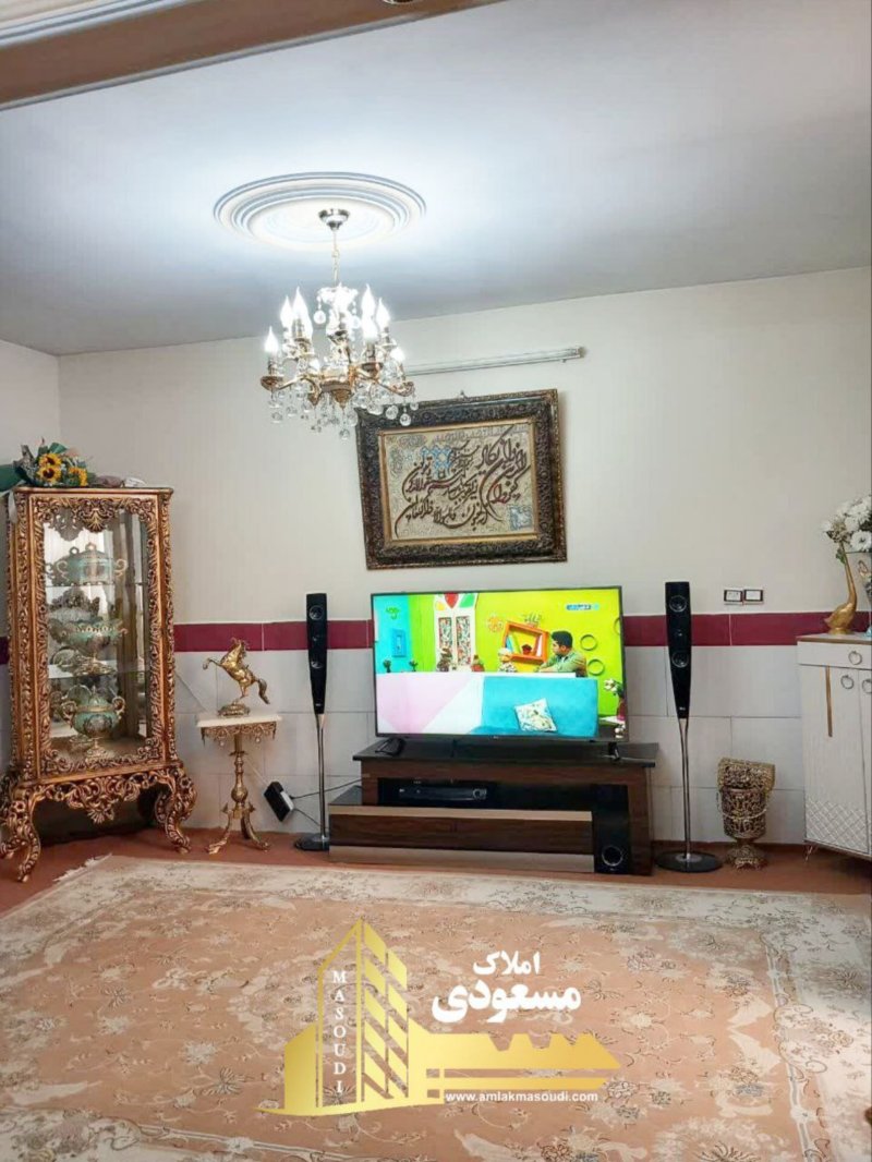 ویلا 110 متری یک خوابه در امیریه شهریار14371936176