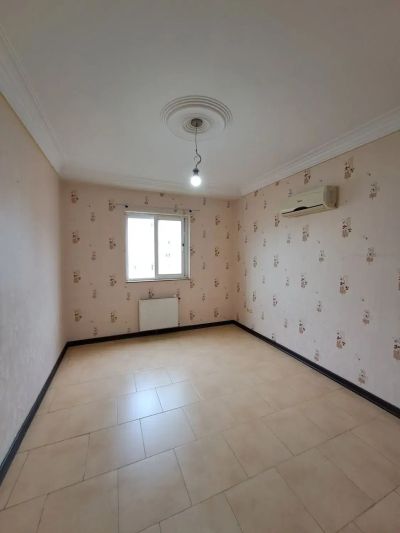 آپارتمان 180 متری سه خوابه در گلسار رشت