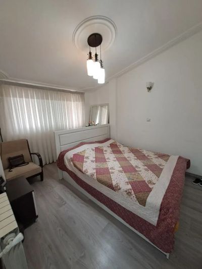 آپارتمان 100 متری دو خوابه در بلوار دیلمان رشت