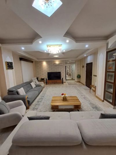 آپارتمان 140 متری سه خوابه در معلم رشت