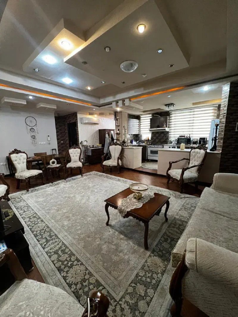 آپارتمان 95 متری دو خوابه در خیابان بابل قائم شهر14386236385