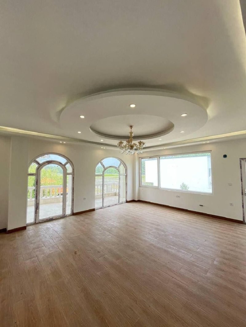 ویلا 650 متری سه خوابه در ساری14395936591