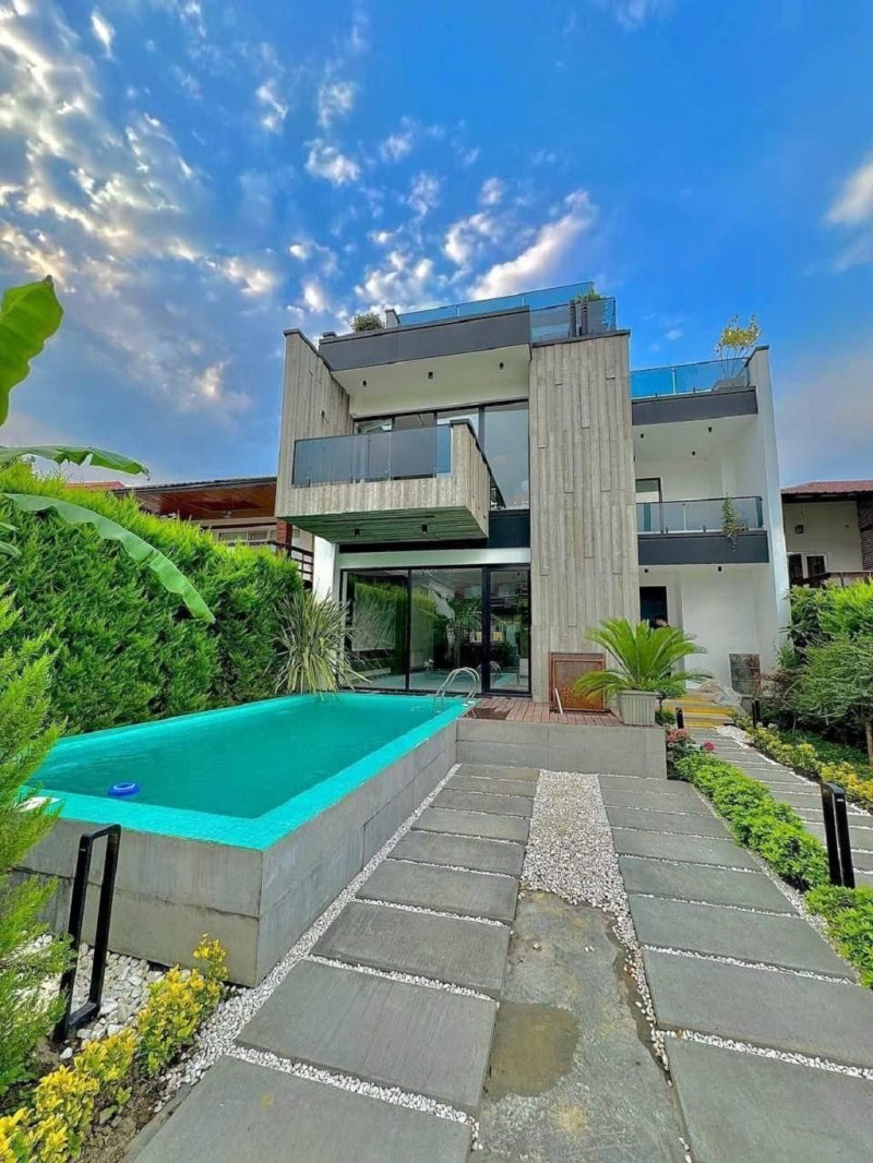 ویلا 410 متری سه خوابه در رامسر14395636584