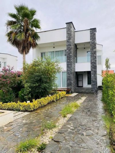 ویلا 375 متری سه خوابه در چالوس