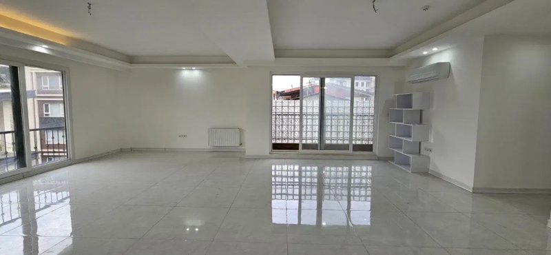 آپارتمان 160 متری سه خوابه در رادیو دریا چالوس14399436603