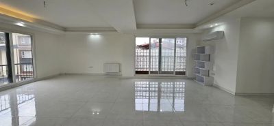 آپارتمان 160 متری سه خوابه در رادیو دریا چالوس