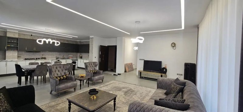 آپارتمان 164 متری دو خوابه در چالوس14400236608