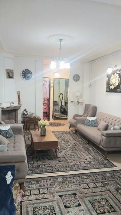 آپارتمان 70 متری دو خوابه در گلباغ نماز رشت