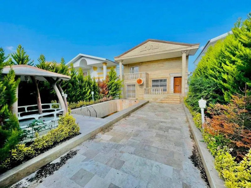 ویلا 359 متری سه خوابه در چالوس14393436555