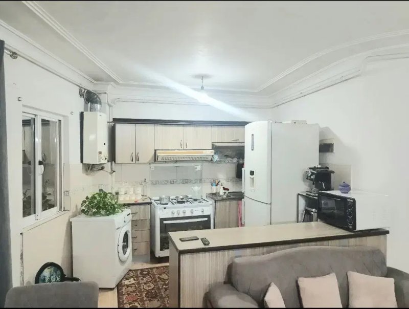 آپارتمان 85 متری دو خوابه در گلباغ نماز رشت14403936622