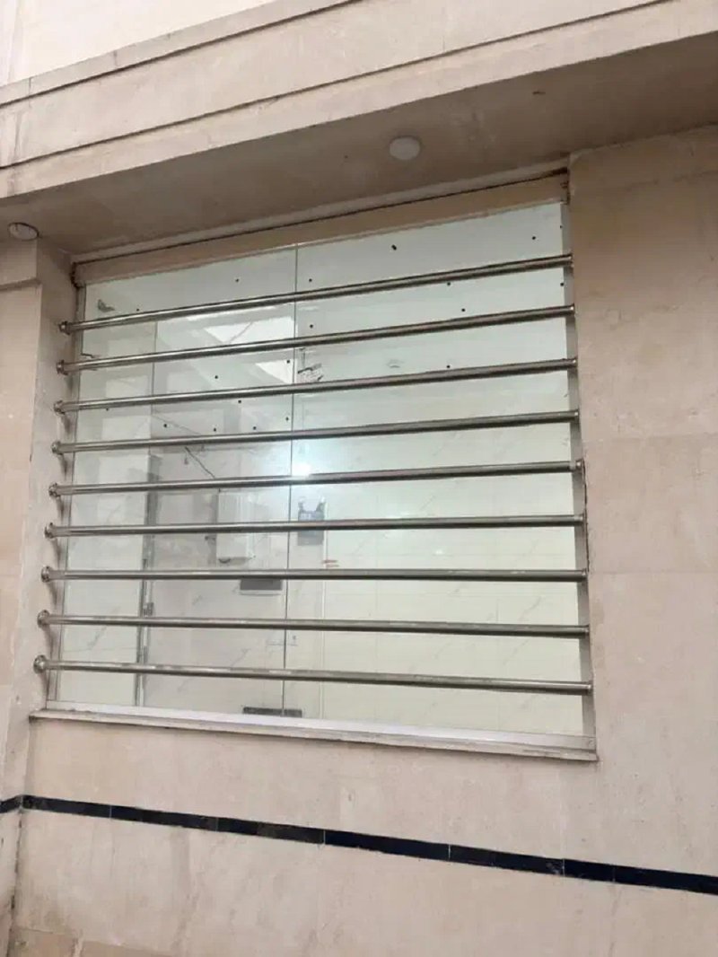 تجاری 16 متری در باهنر رشت14414136690