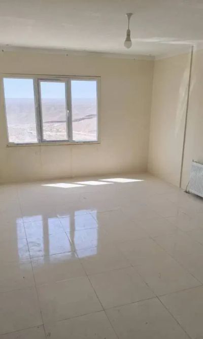 آپارتمان 75 متری دو خوابه در فاز 6 پرند