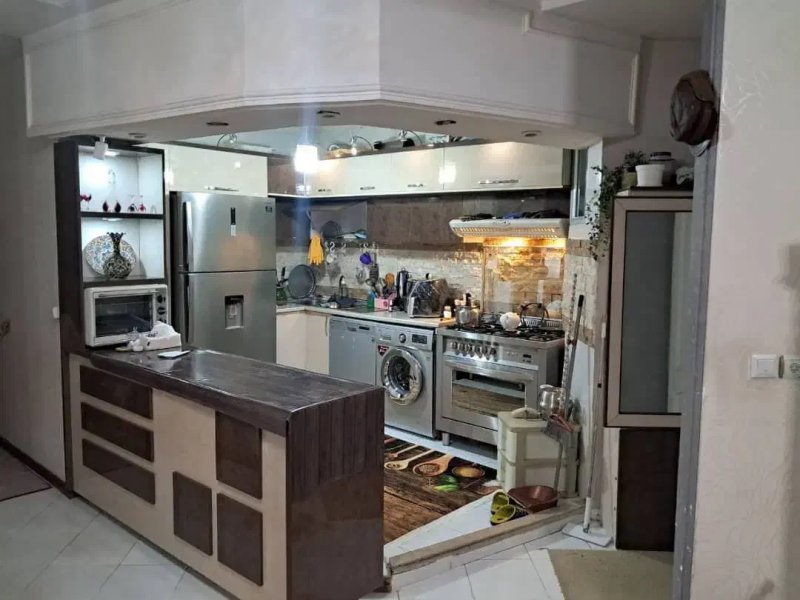 آپارتمان 85 متری دو خوابه در میدان معلم ساری14430036790