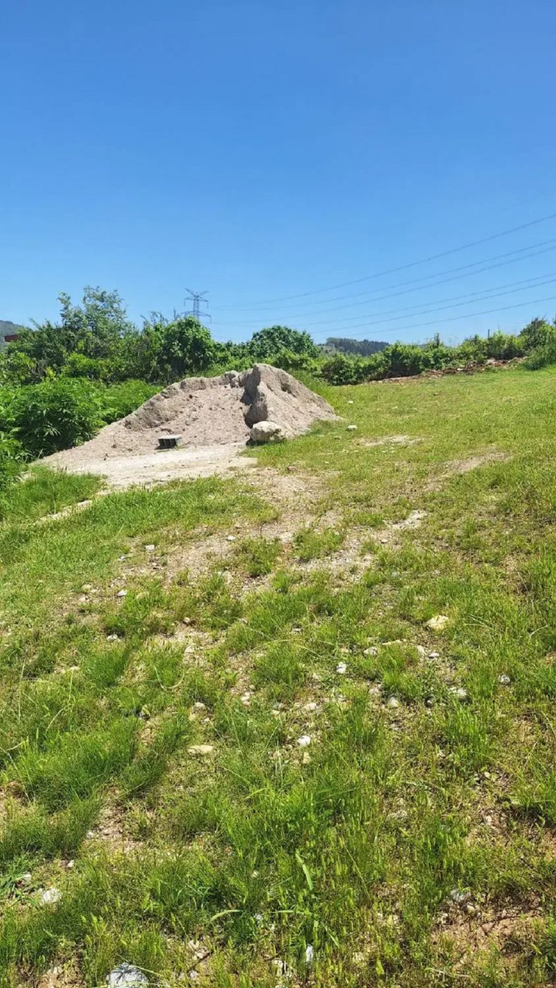 زمین 200 متری در میدان امام خمینی ساری14442637007