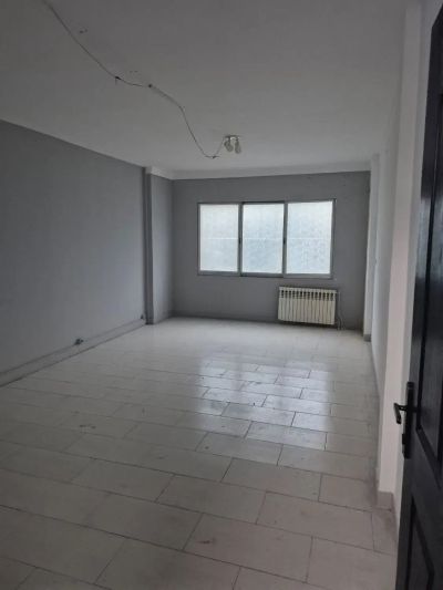 اداری 160 متری چهارخوابه در جاده فرح آباد ساری