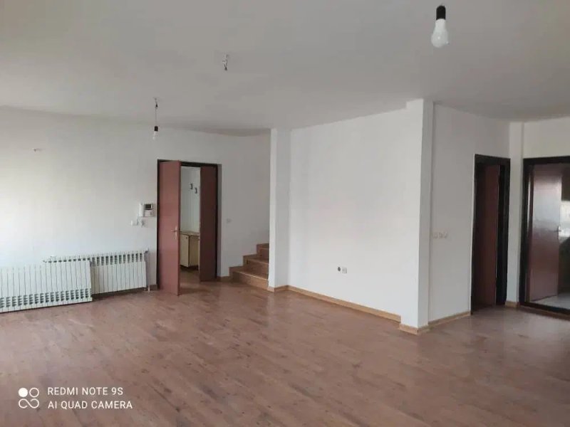 آپارتمان 130 متری دو خوابه در کوی برق ساری14439236908