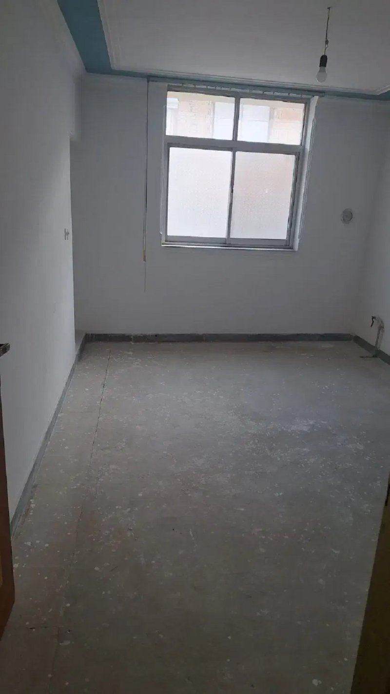 خانه 100 متری دو خوابه در بلوار امام رضا ساری14442737014