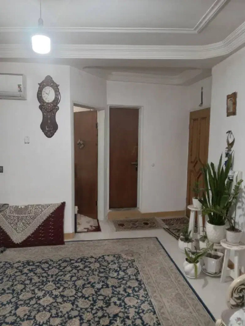 خانه 100 متری دو خوابه در بلوار امام رضا ساری14440736949