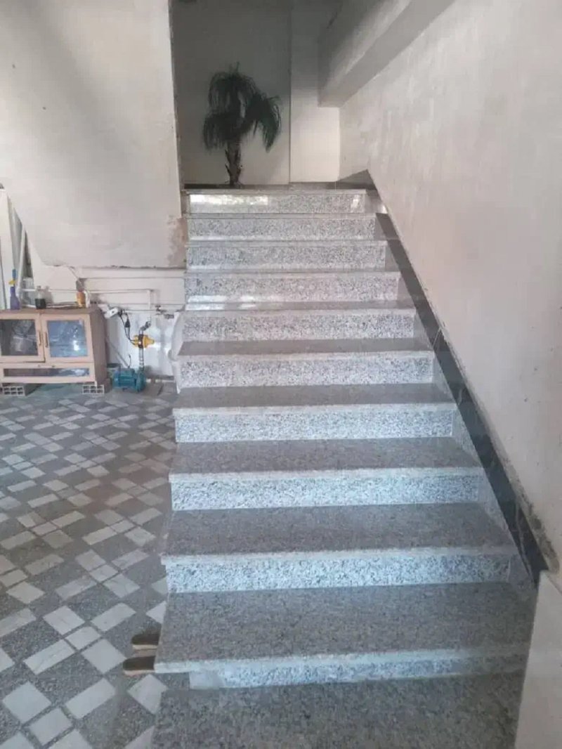 خانه 100 متری دو خوابه در بلوار امام رضا ساری14440736950