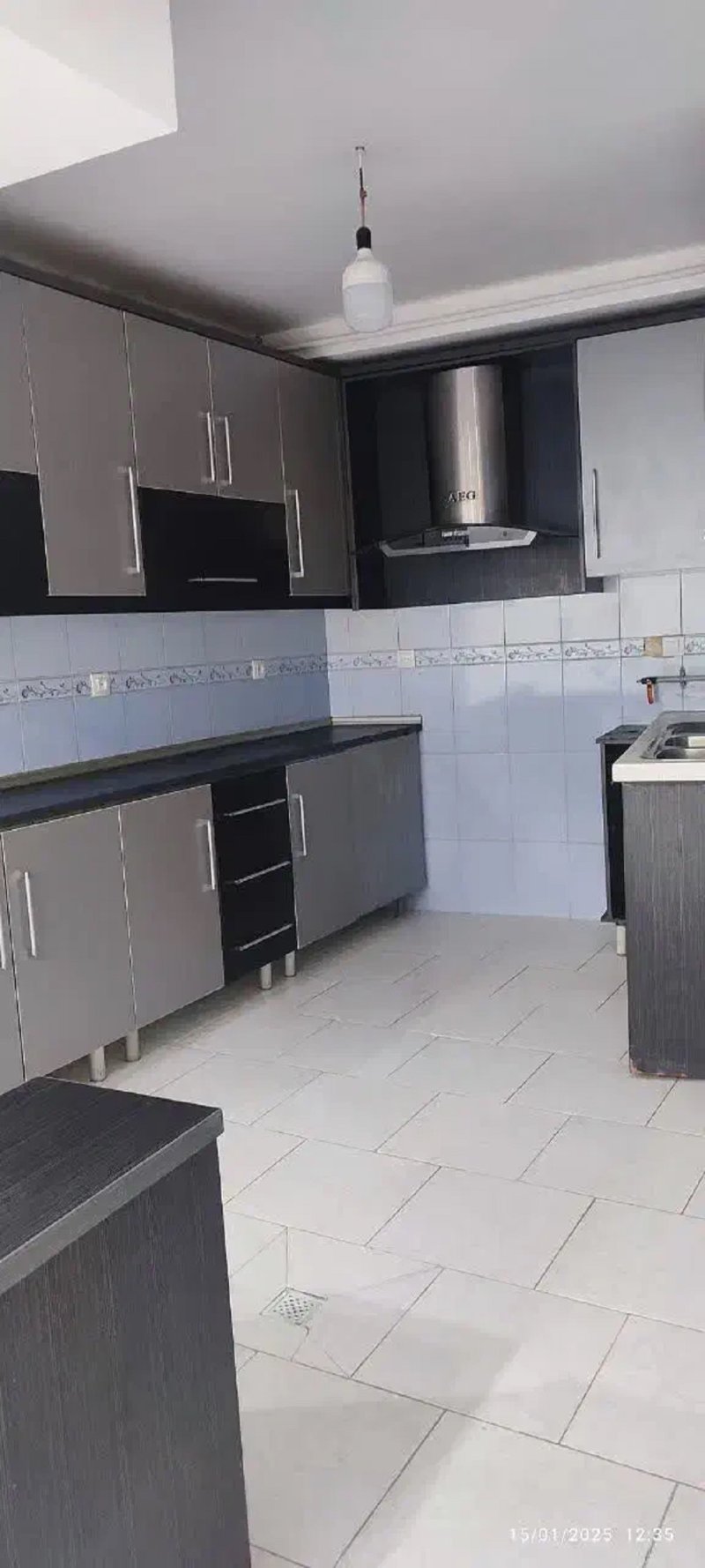 آپارتمان 100 متری دو خوابه در بلوار معلم ساری14437436861