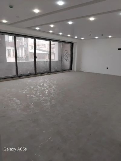 اداری 110 متری یک خوابه در باغ سنگ ساری