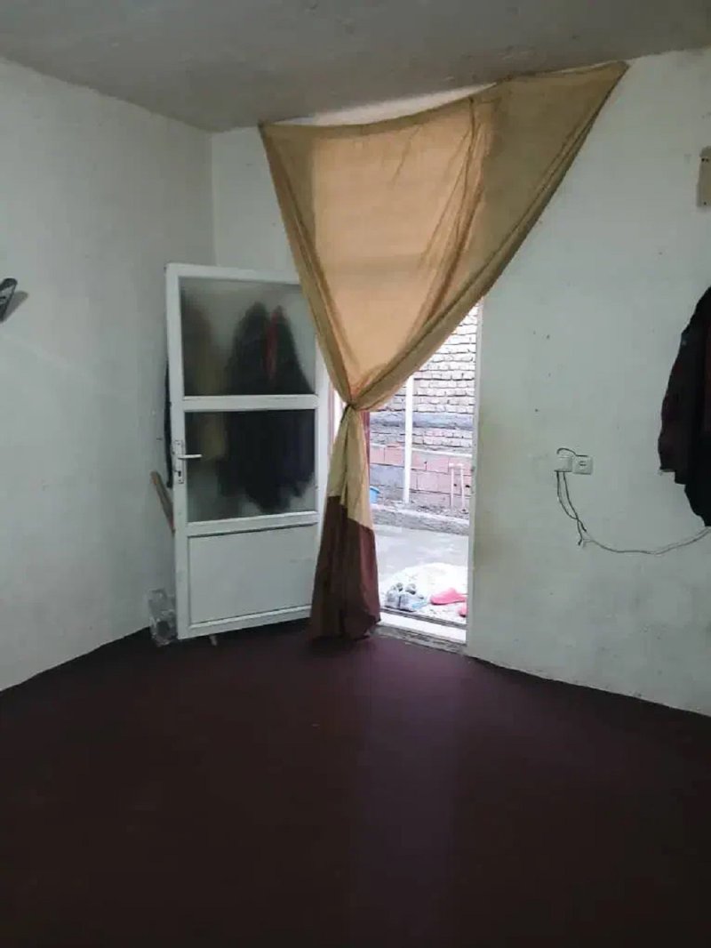 کلنگی 100 متری دو خوابه در بلوار امام رضا ساری14442336999