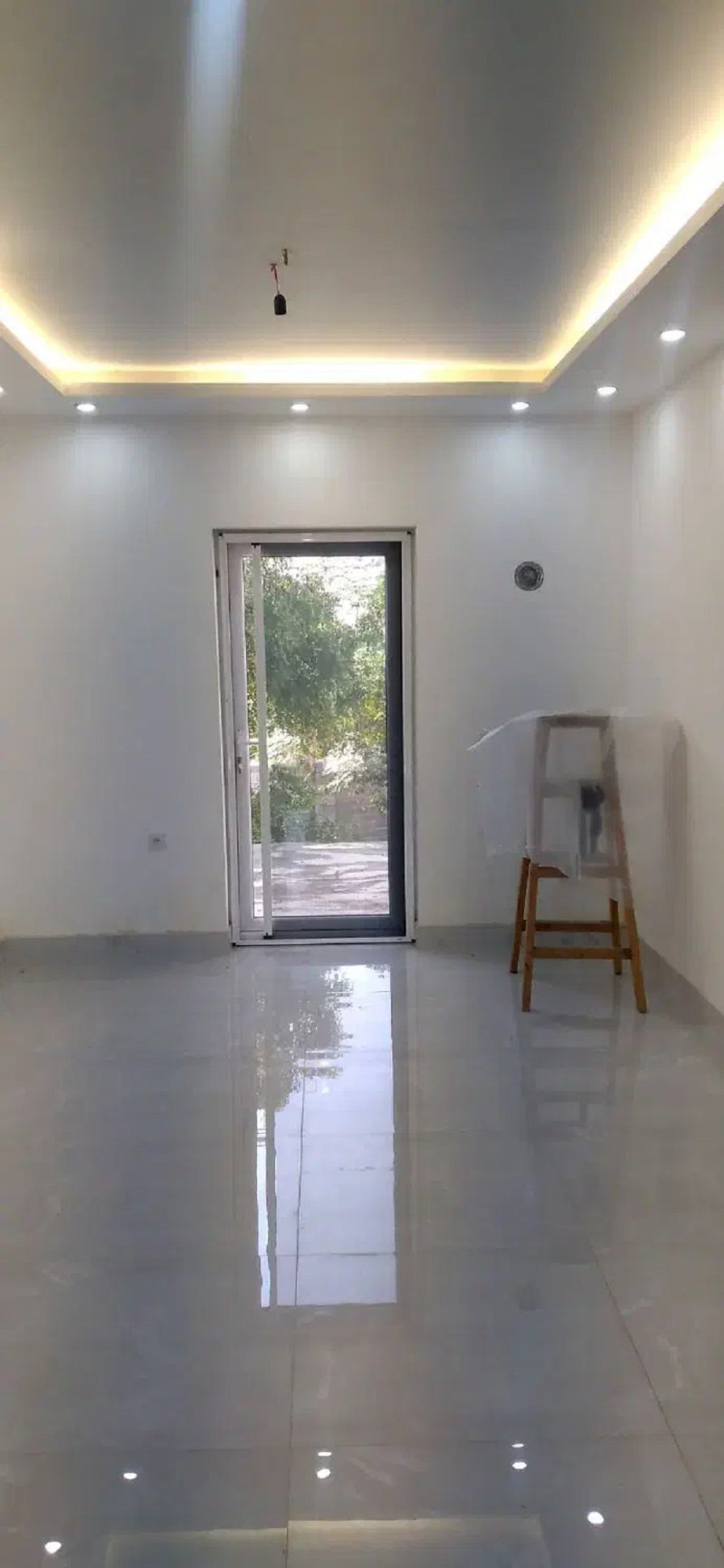 ویلا 670 متری یک خوابه در کوی اصحاب ساری14438736884